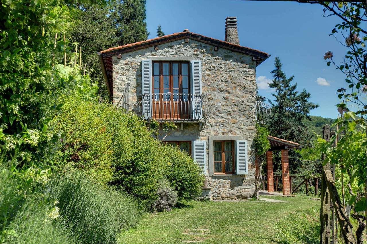 La Radura Villa, Tuscany, Italy - Sleeps 4 - Vintage Travel