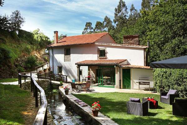 Casas en Santiago de Compostela, España con piscinas privadas - Vintage  Travel