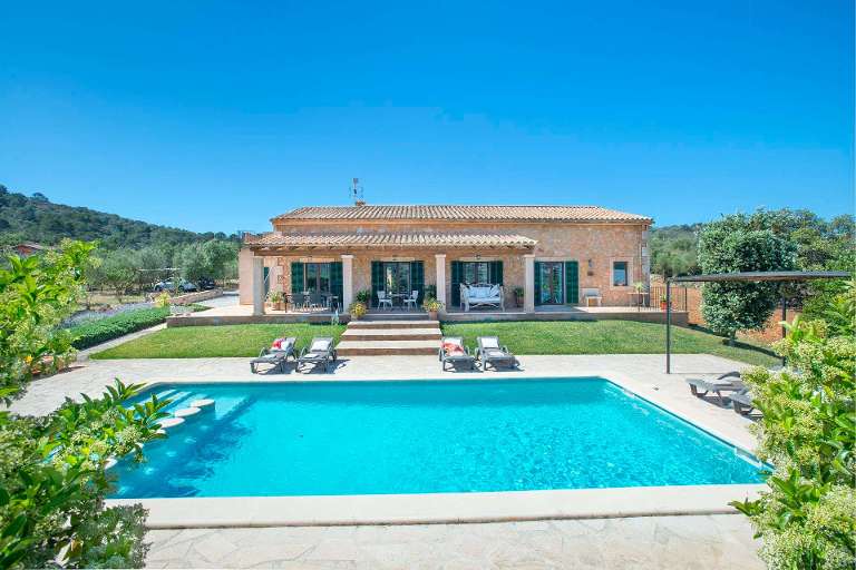 Son Monavi Villa, Mallorca, Balearics - Sleeps 6 - Vintage Travel